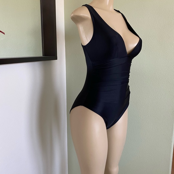 082-BeachCandy Elysia Slimming Swim Suit ⚡️Sale⚡️ - Picture 3 of 5